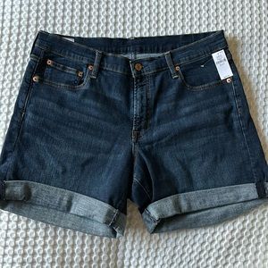 GAP Women’s 5” Girlfriend Mid-Rise Shorts Size 12T  12 Tall  NWT